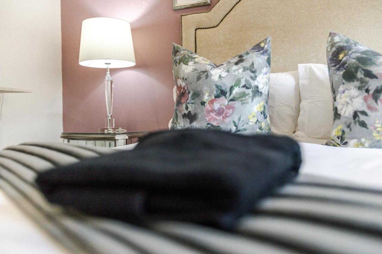 Fleur De Lis Guesthouse Krugersdorp Luaran gambar